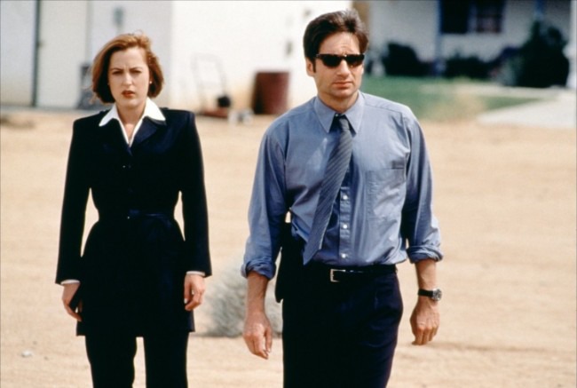 16-04/20/the-x-files-mulder-and-scully-650x437.jpg