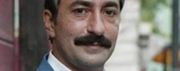 Erkan Petekkaya, eski dizisine döneceği iddialarını yalanladı