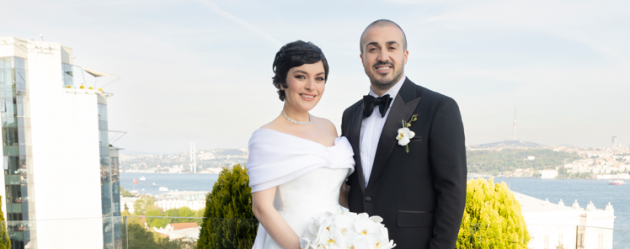 Ezgi Mola ve  Mustafa Aksakallı'nın nikahından ilk kare!