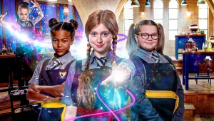 Cadılar Okulu 4. sezon Netflix'te başladı!