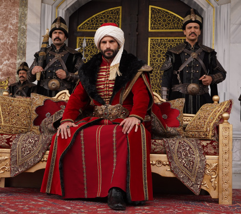 Mehmed: Fetihler Sultanı 7. Bölümde Sultan Mehmed tahta çıktı! Çandarlı ve Halime’nin akıbeti ne olacak?