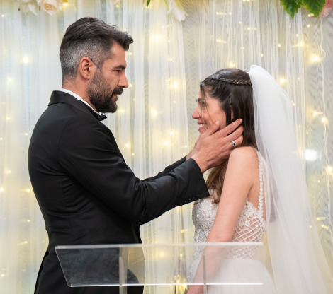 Kirli Sepeti 30. Bölümde Murat, Medine'nin kapısına dayandı! Hayriye ve Yavuz evlendi!