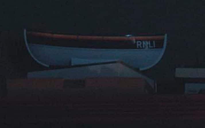 16-12/01/sherlock-boat-xlarge_trans-0gtqhyskmlcfggjqmt8npueryjz6zrpnx5pqwch2pqe.jpg