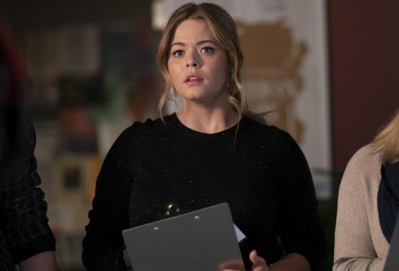 19-04/24/the-perfectionists-1x06-foto3.jpg