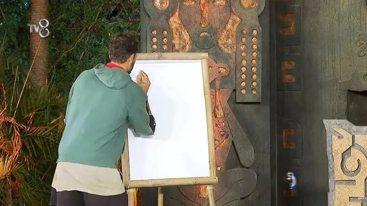 23-04/08/643065374e3fe00e38e0ee80.jpg