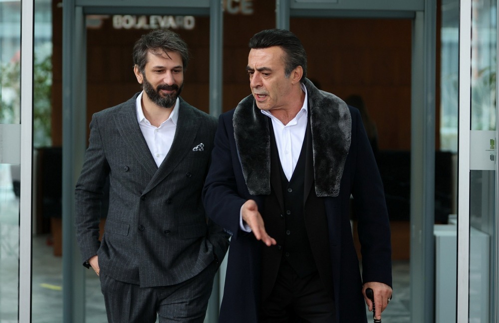23-04/12/aile-8.jpg