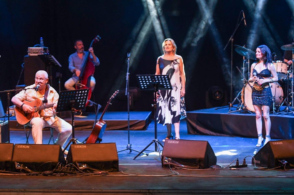23-06/30/serdar-ortacgil-birsen-tezer-jehan-barbur.jpeg