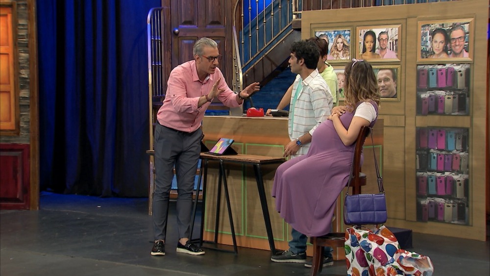 23-07/27/guldur-guldur-show-5.jpg