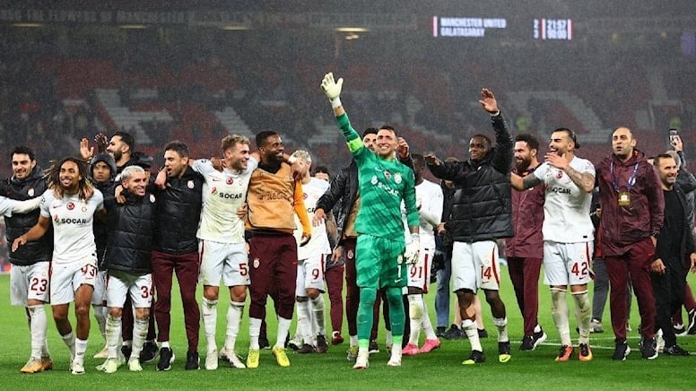 23-10/04/manchester-united-galatasaray-maci-canli-yayin-sampiyonlar-ligi-a-grubu-2-maci-2.jpeg