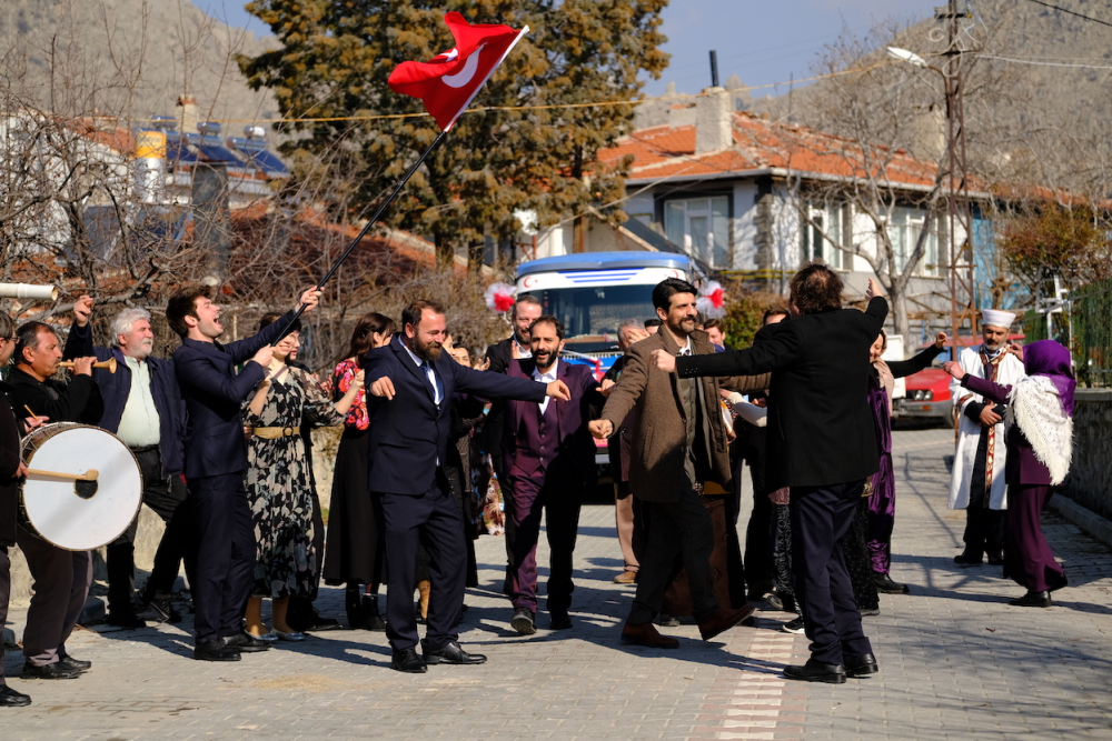 Gönül Dağı 167. Bölüm: Kiraz ve Sefer Evlendi!