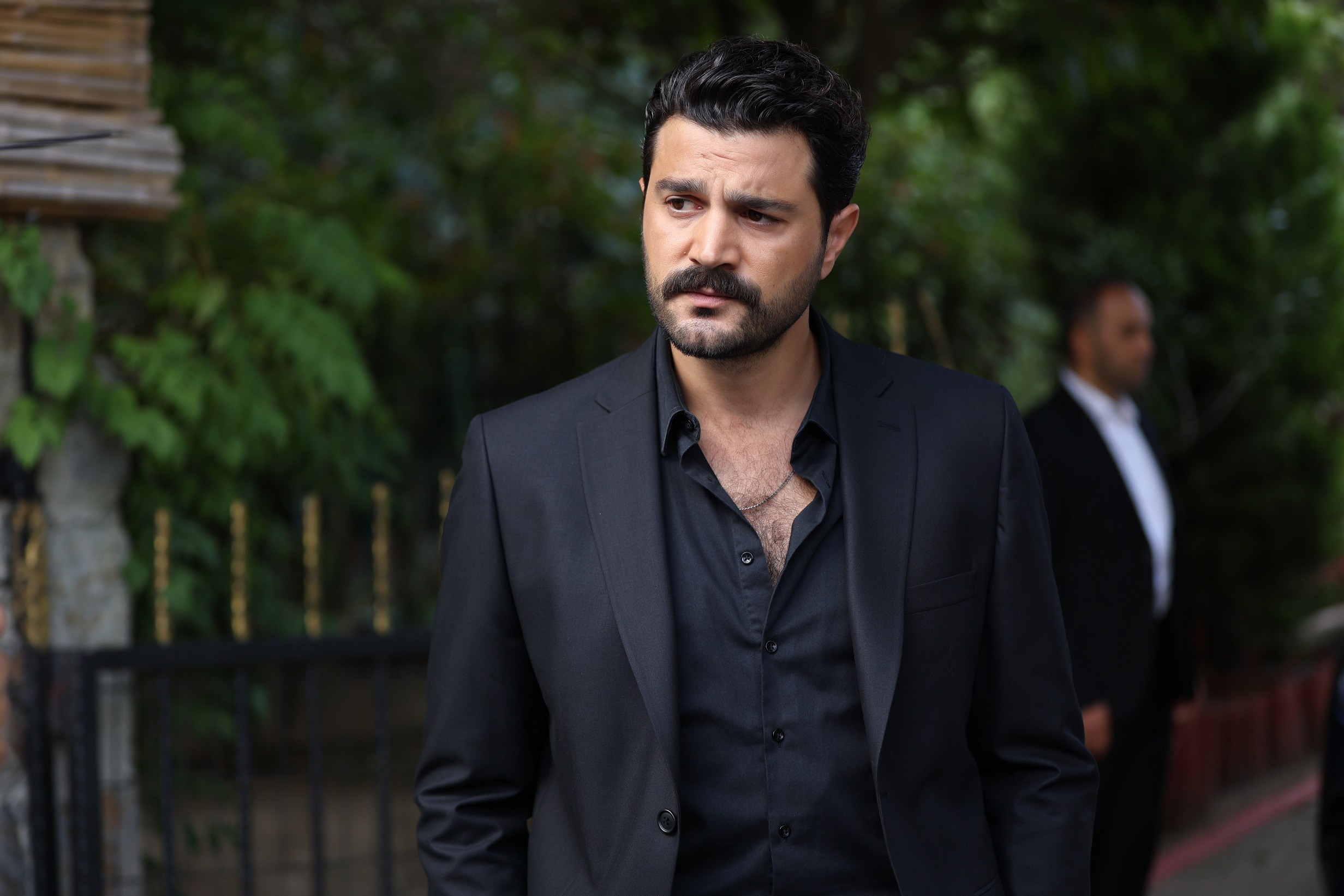Hudutsuz Sevda 2. Bölüm Fotoğrafları Diziler